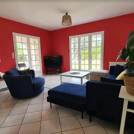 Villa 8 Personnes Avec Piscine