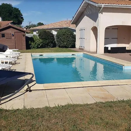 Villa Villa 8 Personnes Avec Piscine *